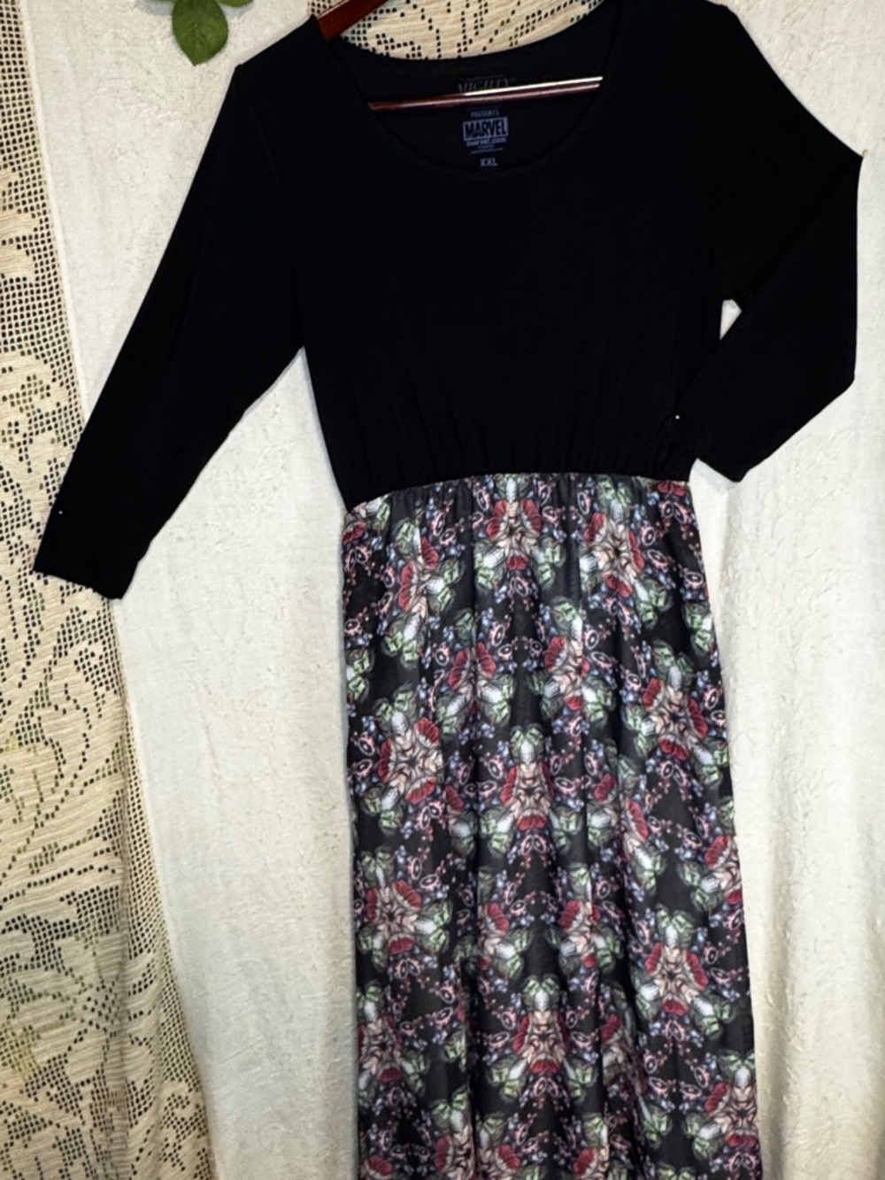 Mighty Fine Marvel Avengers maxi dress Sz XXL Pockets Fully Lined Skirt NWOT